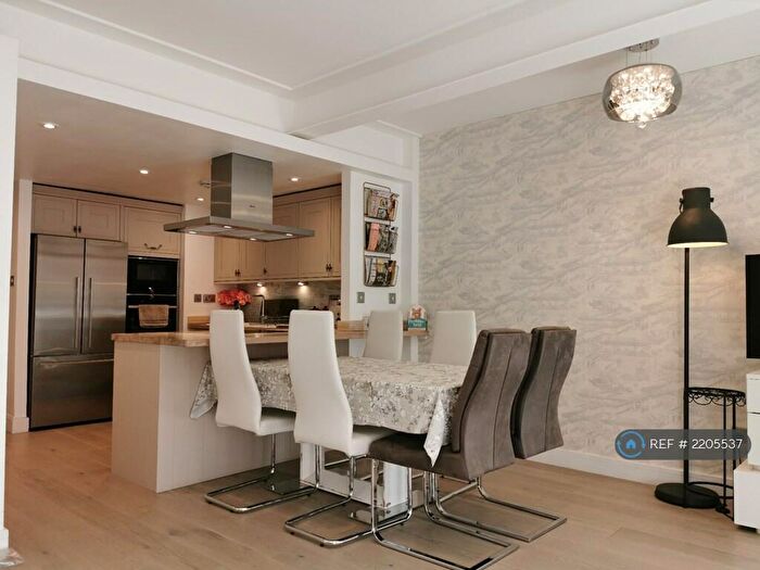 2 Bedroom Flat To Rent In Victoria Mills Studio, Stratford, London, E15