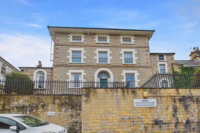 2 Bedroom Flat For Sale In High Street, Bath, BA1
