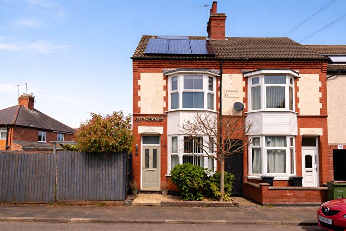 3 Bedroom End Terrace House For Sale In Railway Street, Wigston, Leicestershire, LE18