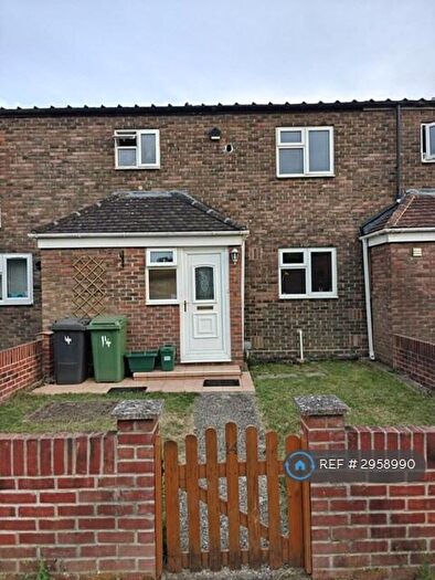 3 Bedroom Terraced House To Rent In Falkland Road, Basingstoke, RG24