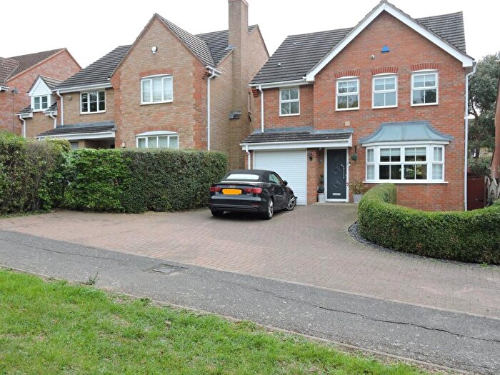 4 Bedroom Detached House For Sale In Ferney Road, West Cheshunt, Waltham Cross, EN7