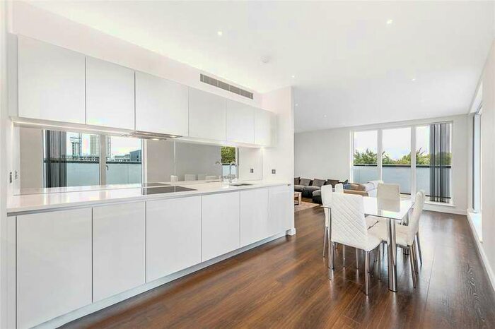 2 Bedroom House To Rent In Easton House, Heritage Place, Brentford, TW8