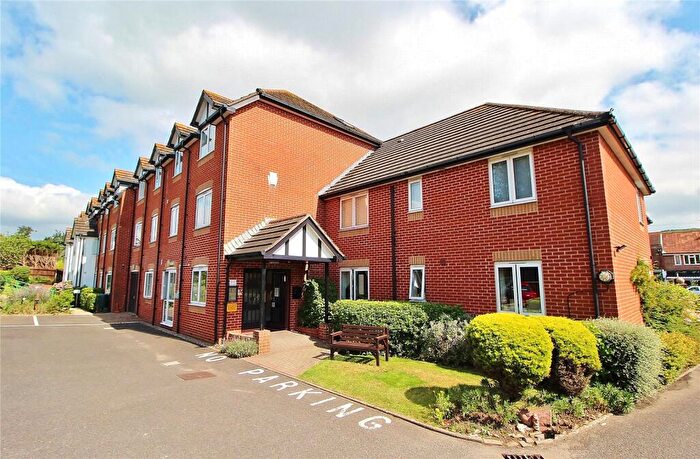 1 Bedroom Retirement Property For Sale In Cissbury Court, Findon Road, Findon Valley, Worthing, BN14