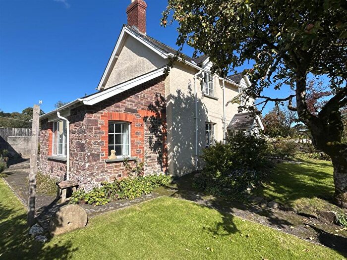 2 Bedroom Detached House For Sale In Brayford, EX32
