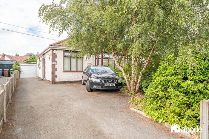 2 Bedroom Semi-Detached Bungalow For Sale In Birchfield Way, Liverpool, L31