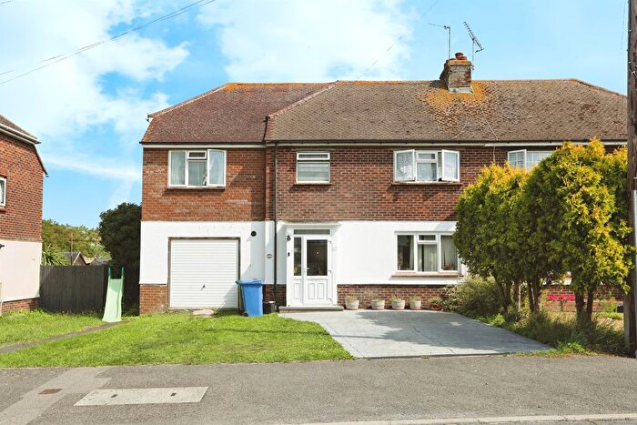 5 Bedroom Semi Detached House For Sale In Harps Avenue, Minster On Sea, Sheerness, ME12