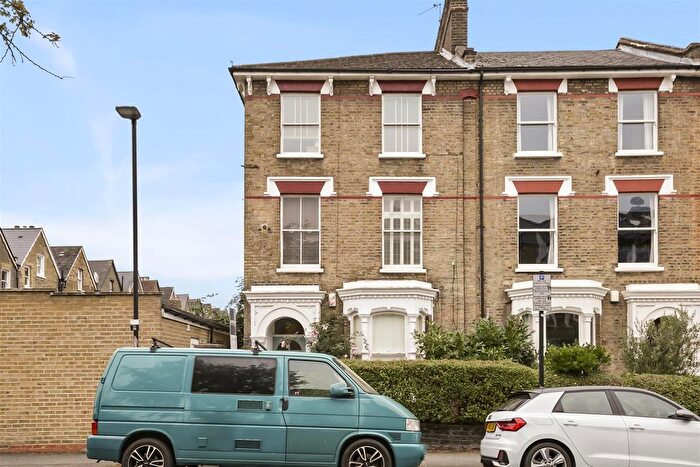 1 Bedroom Flat To Rent In Victoria Road, Finsbury Park, N4