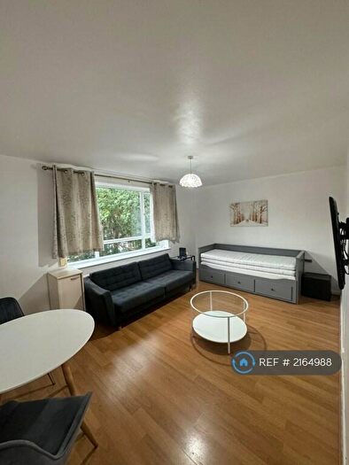 1 Bedroom Flat To Rent In Bede House, London, SE14