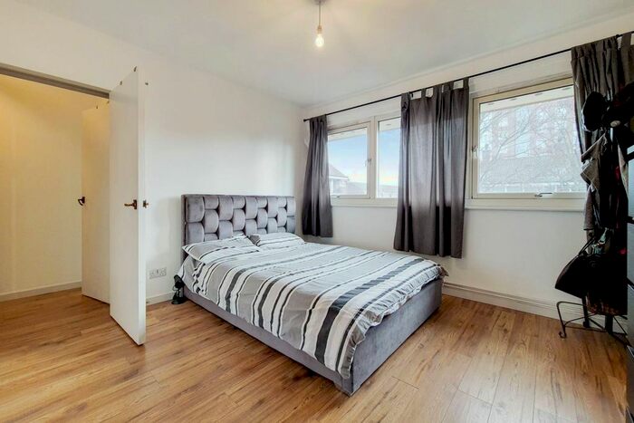 2 Bedroom Flat To Rent In Ann Street, Woolwich, London, SE18