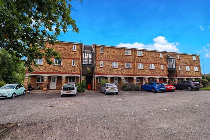 1 Bedroom Apartment To Rent In Calvert Drive, Basildon, SS13