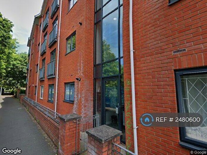 2 Bedroom Flat To Rent In Newbold Walk, Manchester, M15