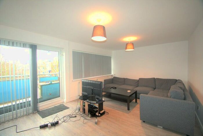 3 Bedroom Maisonette To Rent In Sackville Street, Southsea, PO5