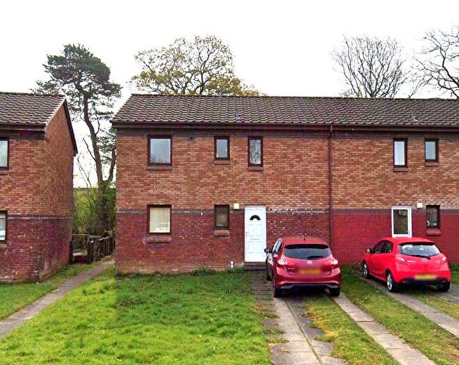 2 Bedroom Flat To Rent In Parkfield Avenue, Rusholme, Manchester, M14