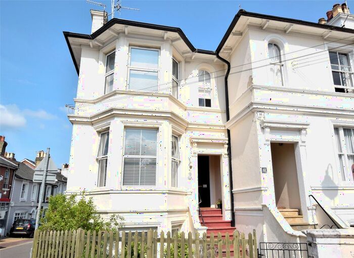 1 Bedroom Flat To Rent In Claremont Road, Tunbridge Wells, Kent, TN1