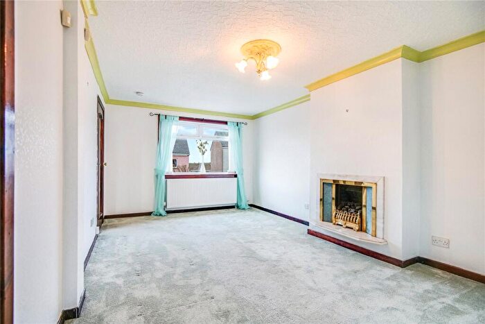 2 Bedroom Terraced House For Sale In Bardrainney Avenue, Port Glasgow, Inverclyde, PA14