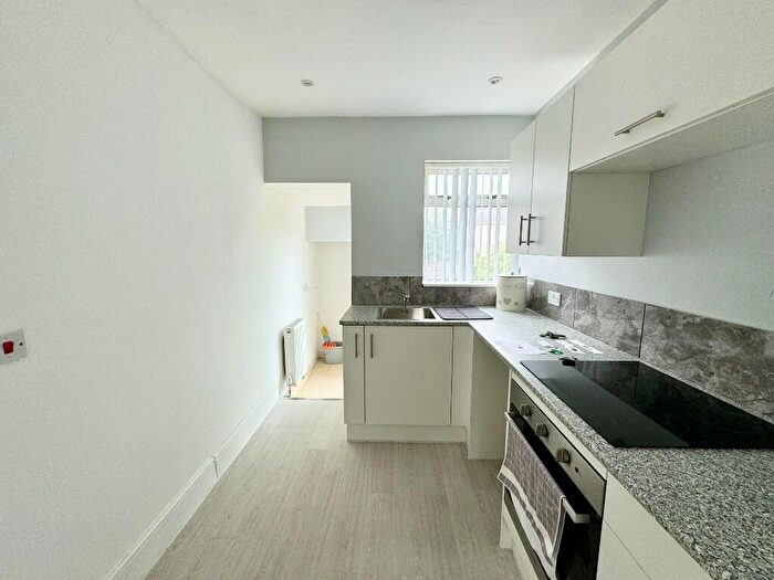 4 Bedroom Semi-Detached House To Rent In Wallscourt Road, Bristol, BS34