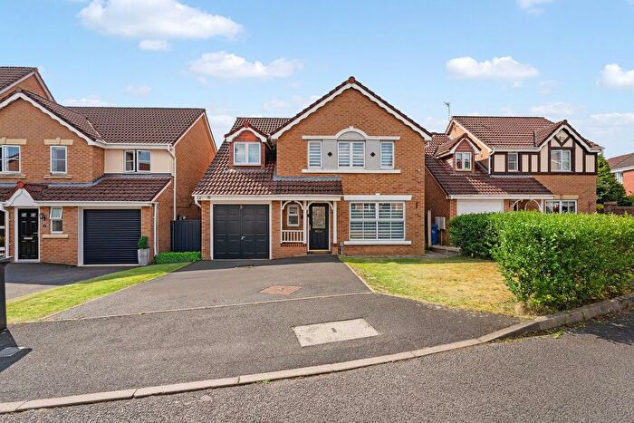 5 Bedroom Detached House For Sale In Buchanan Close, Widnes, WA8