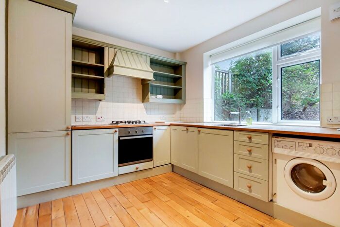 1 Bedroom Flat To Rent In Circus Street, London, SE10