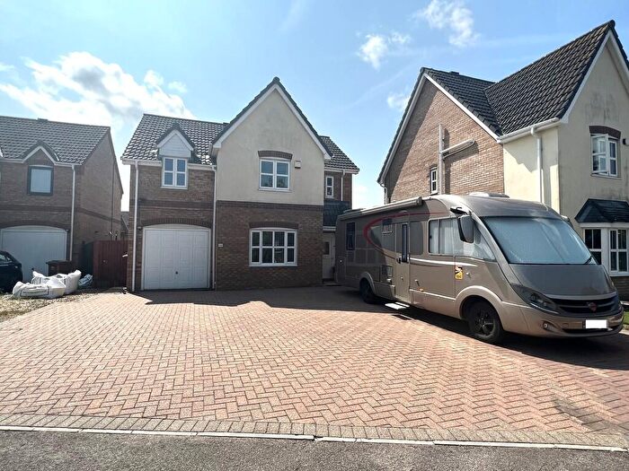 4 Bedroom Detached House For Sale In New Road, Chatteris, Cambs., PE16