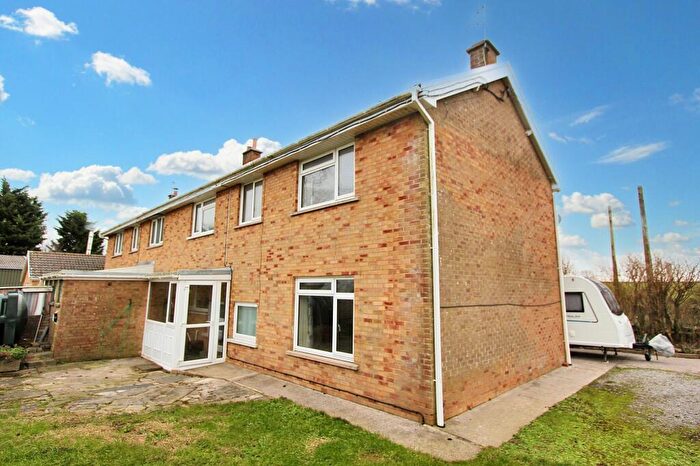 4 Bedroom Semi-Detached House For Sale In Castleton Road, St. Athan, CF62