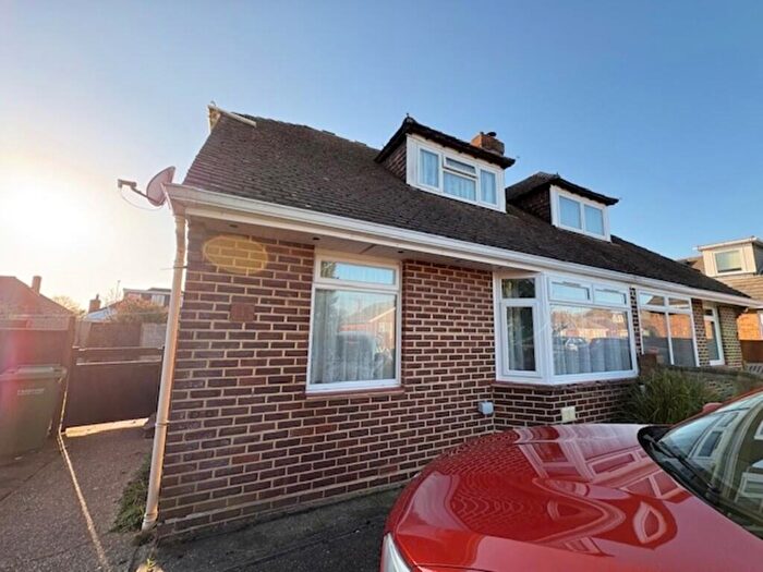 2 Bedroom Semi Detached House To Rent In Fay Close, Fareham, PO14