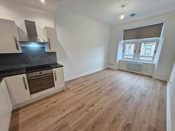 2 Bedroom Flat To Rent In Dumbarton Road, Clydebank, G81