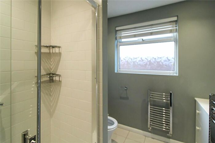 2 Bedroom Bungalow For Sale In The Fairway, Leigh-on-Sea, Essex, SS9