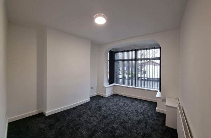 3 Bedroom Terraced House To Rent In Shirley Road, Manchester, M8