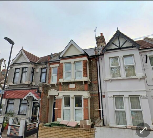 1 Bedroom Flat To Rent In Ravenhill Road, Plaistow, London, E13