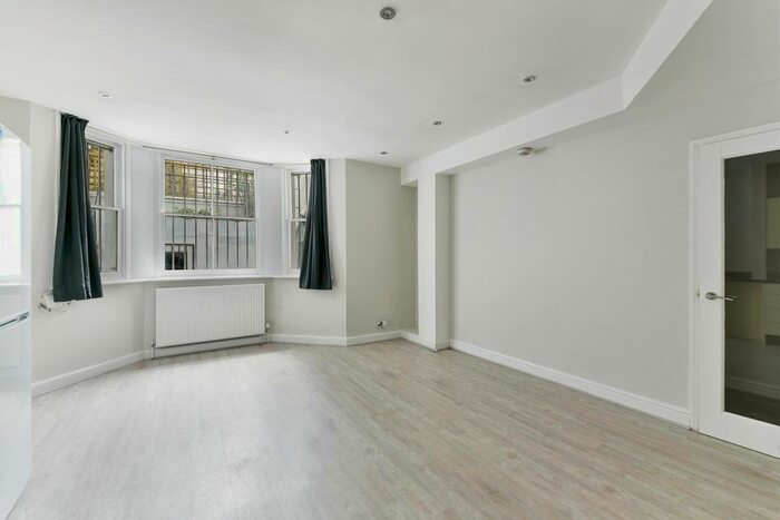 2 Bedroom Flat To Rent In Holland Road, London, W14