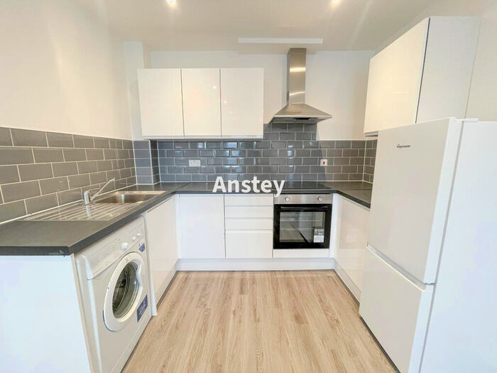 2 Bedroom Flat To Rent In Portswood Road, Southampton, SO17