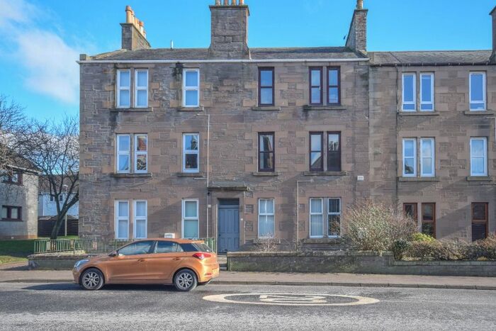 2 Bedroom Flat To Rent In Cairnie Place, Arbroath, Angus, DD11