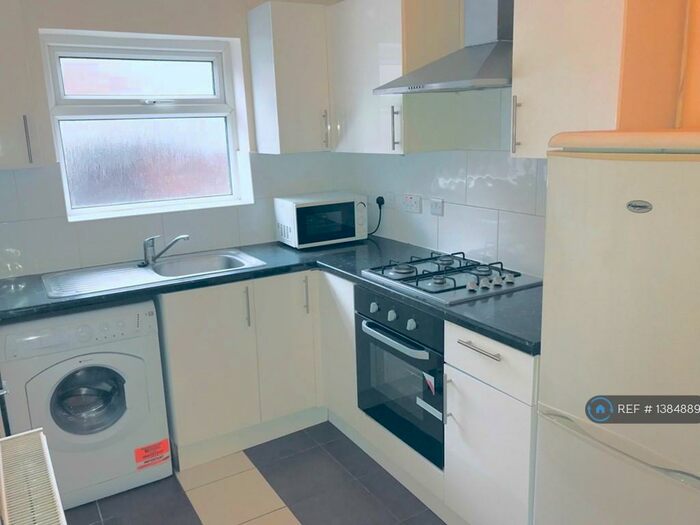 Studio To Rent In Vastern Road, Reading, RG1