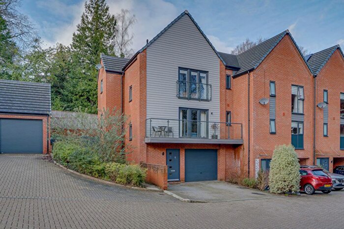 3 Bedroom Property For Sale In Sundays Hill Close, Hedge End, SO30