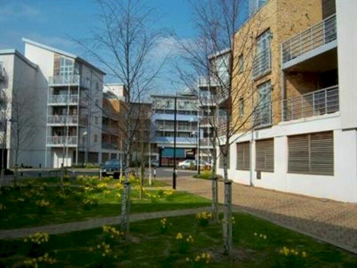 2 Bedroom Flat To Rent In Hart Street, Maidstone, Kent, ME16