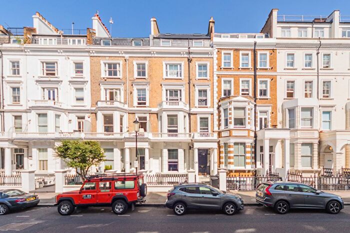 1 Bedroom Flat To Rent In Flat, Lexham Gardens, London, W8