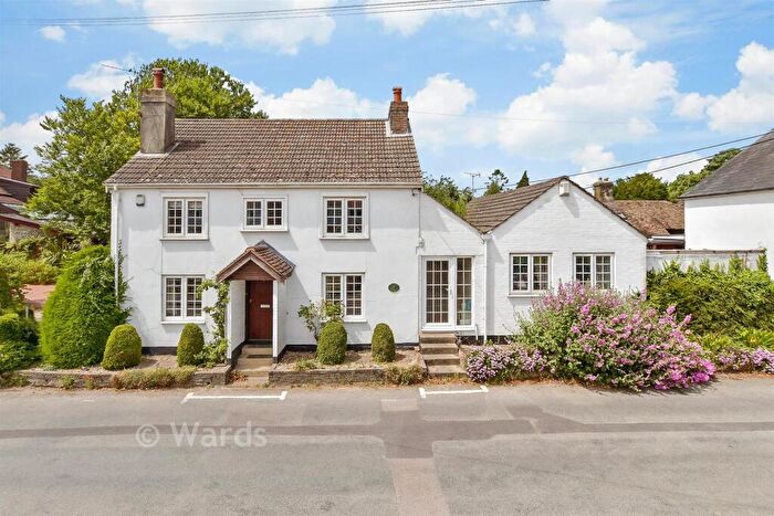 4 Bedroom Detached House For Sale In Mill Lane, Shepherdswell, Kent, CT15