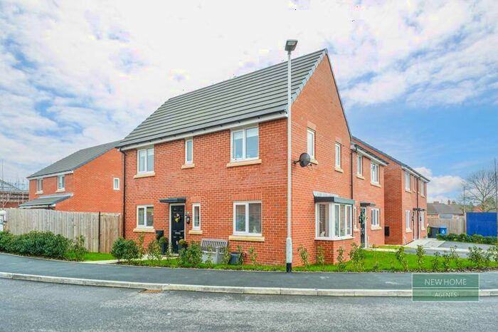 3 Bedroom Semi-Detached House For Sale In Hornbeam Drive, Stoke-On-Trent, ST6