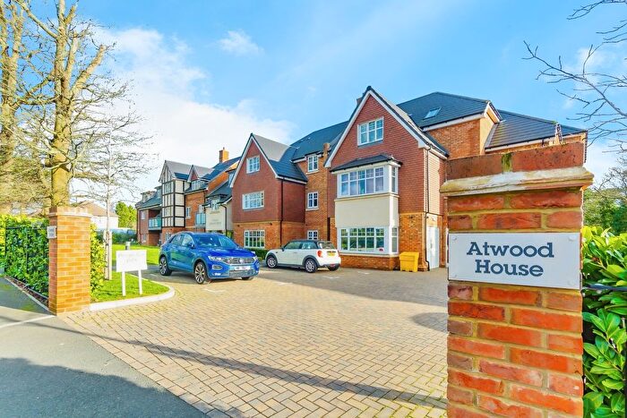 1 Bedroom Flat For Sale In Addington Road, South Croydon, CR2
