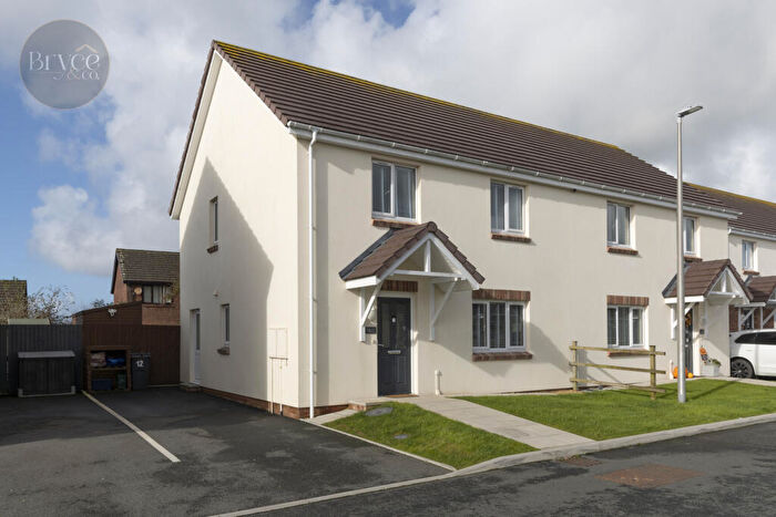 3 Bedroom Semi-Detached House For Sale In Beaconing Drive, Steynton, Pembrokeshire, SA73