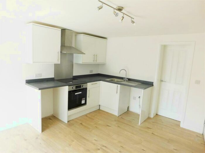 1 Bedroom Flat To Rent In Oldham Road, Failsworth, Manchester, M35