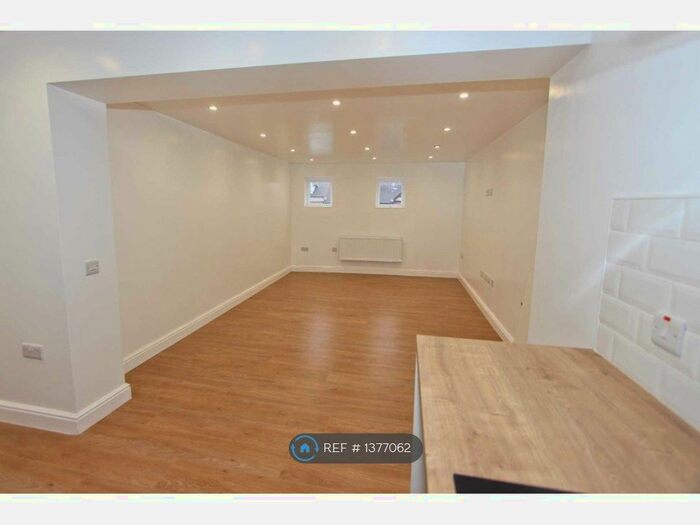 1 Bedroom Flat To Rent In The Nook, Anstey, Leicester, LE7