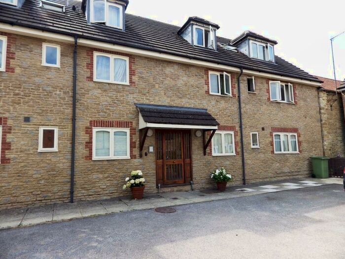 2 Bedroom Flat To Rent In St. Blaize Court, GL7