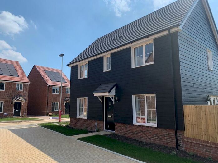 3 Bedroom Detached House To Rent In Bittern Way, Bognor Regis, PO20