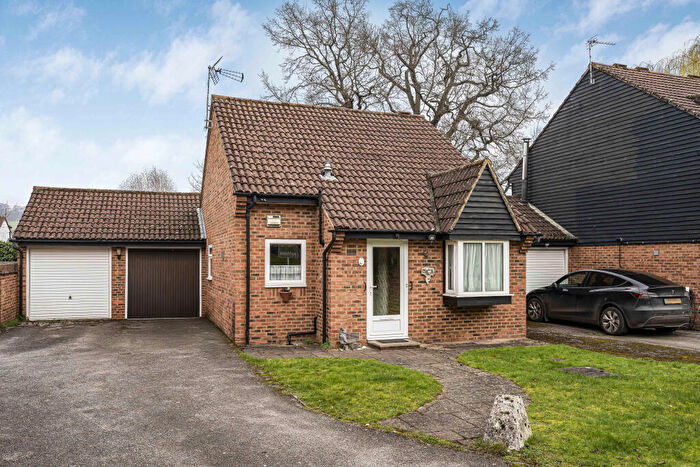 2 Bedroom Detached House For Sale In Friars Field, Northchurch, Berkhamsted, HP4