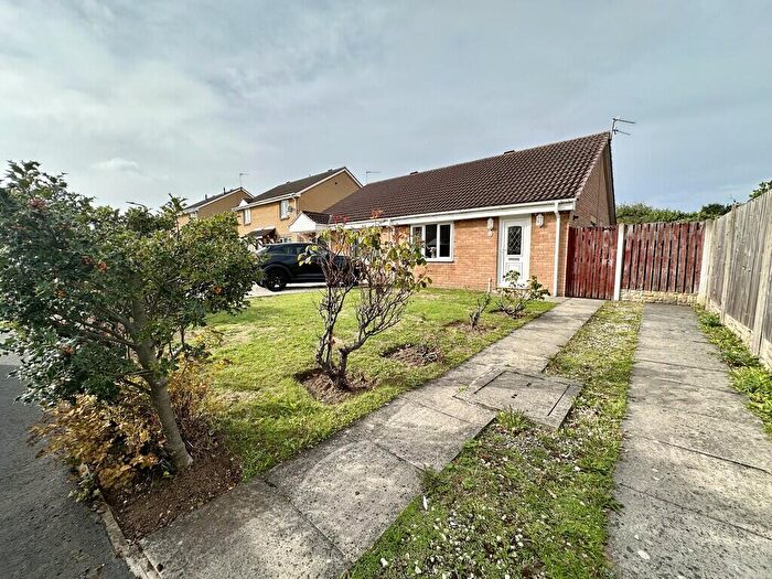 2 Bedroom Semi-Detached Bungalow For Sale In Thorpehall Road, Edenthorpe, Doncaster, DN3