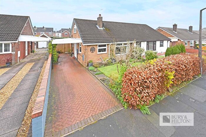 3 Bedroom Semi-Detached Bungalow For Sale In Park Road, Werrington, Stoke-On-Trent, ST9