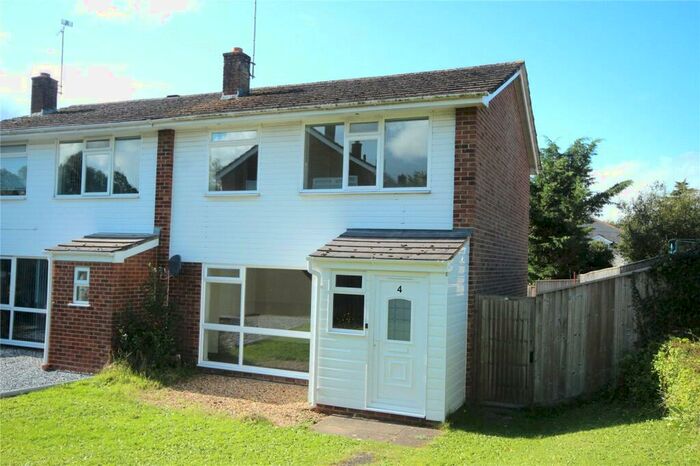 3 Bedroom End Of Terrace House To Rent In Manor Court, Ringwood, Hampshire, BH24