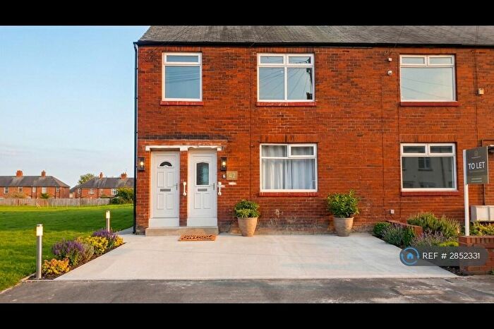 2 Bedroom Flat To Rent In Irthing Avenue, Newcastle Upon Tyne, NE6