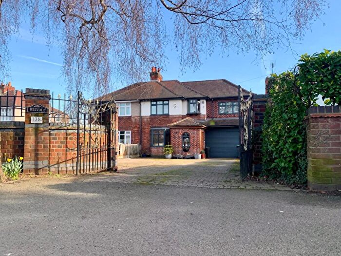 4 Bedroom Semi-Detached House For Sale In Papplewick Lane, Hucknall, NG15